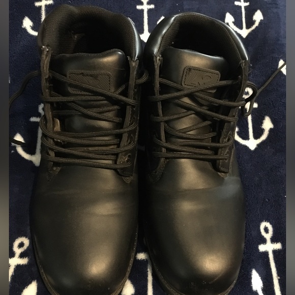 Mens Mountain Gear Boots - Picture 4 of 15